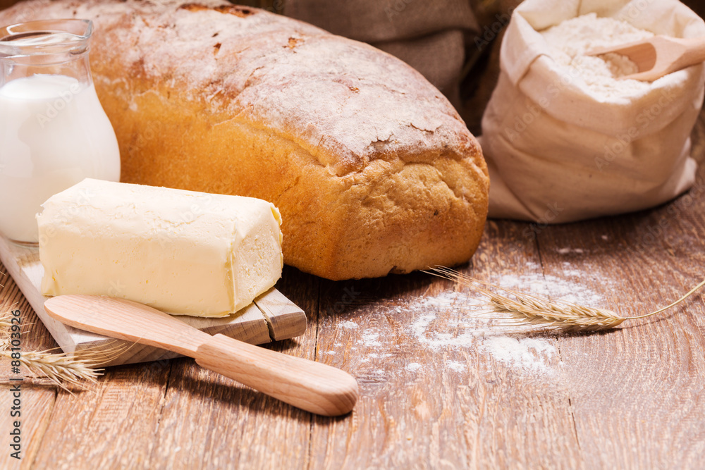Composition of fresh bread, cereals and grains. Composition of fresh bread, cereals and grains.