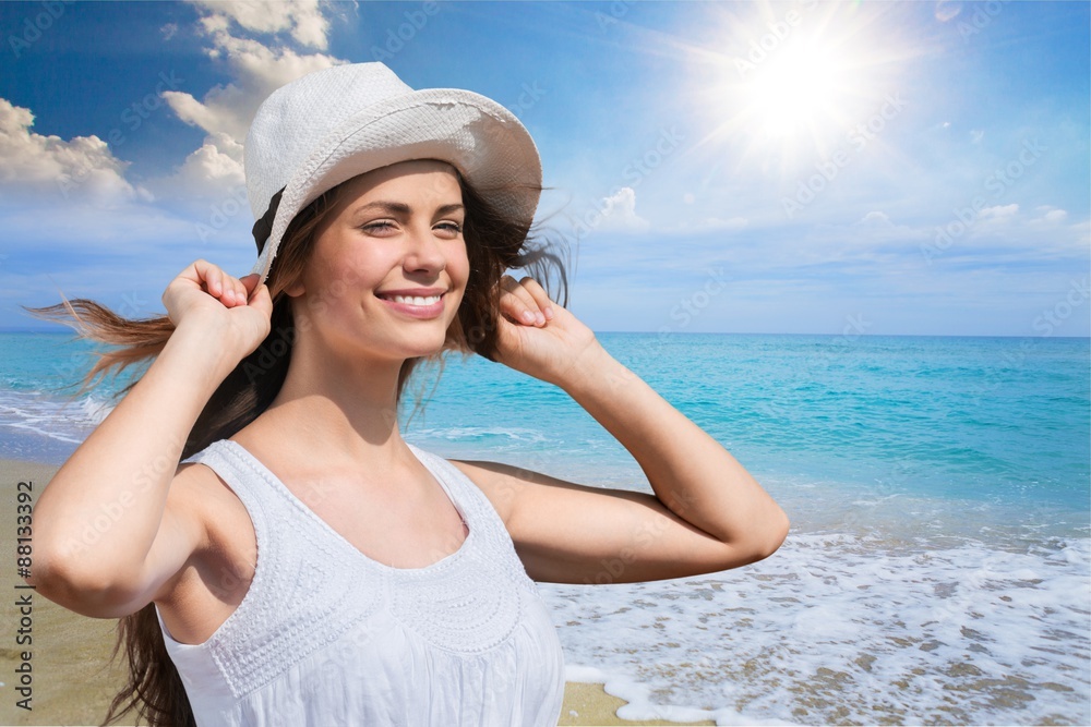 Sunhat, tan, women. Sunhat, tan, women.