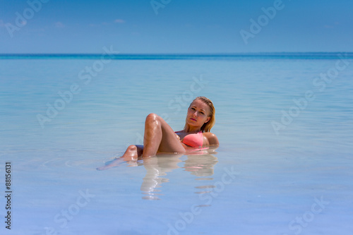 Sexy Bikini Girl at the Beach 
