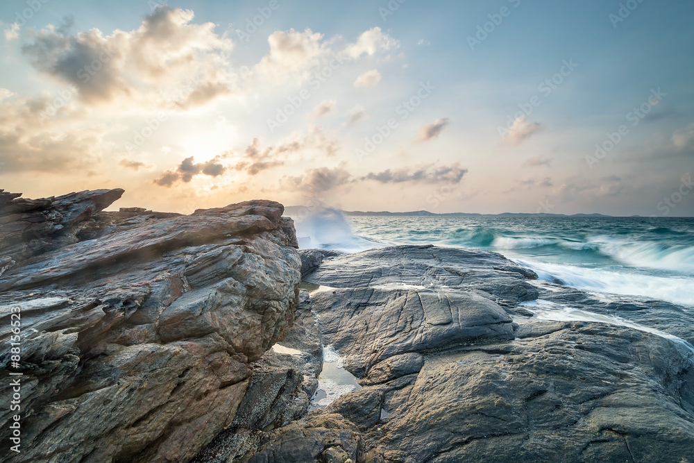 Fototapeta premium Seaside stone and sky