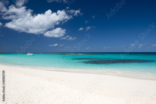 Shoal Bay, Anguilla island, Caribbean sea © forcdan