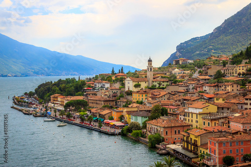 Fotografie, Tablou The village at Lake Garda