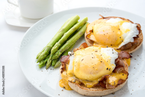 Tableau sur toile eggs benedict,on the white background