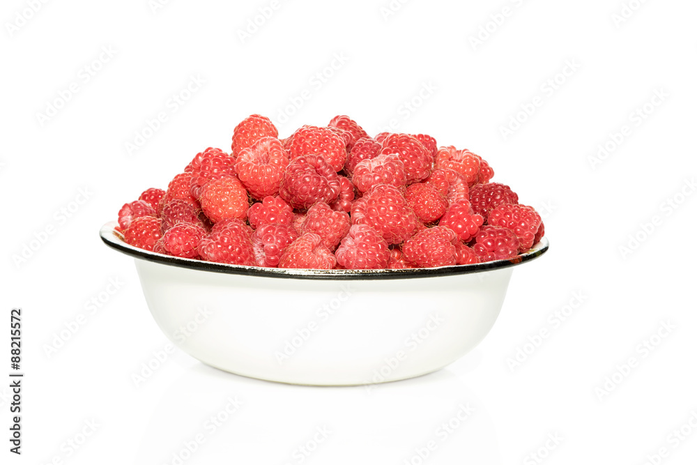 Bowl with raspberries