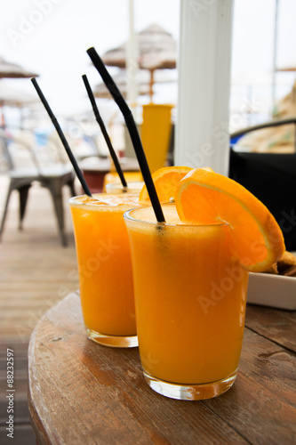 Glasses full of fresh squized orange juice