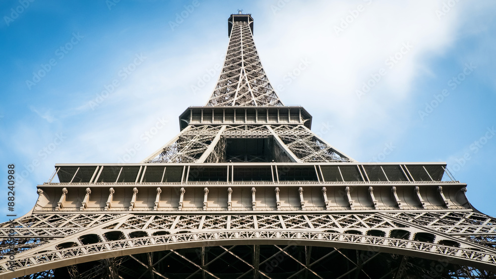 Eiffel tower in Sunny day