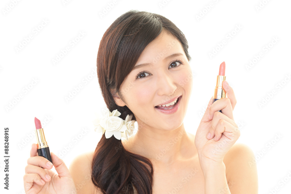 メイクアップをする女性 メイクアップをする女性