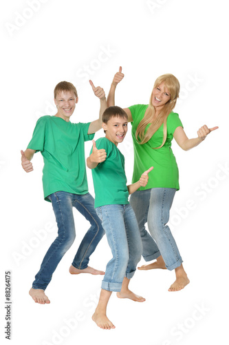 Family showing thumbs up