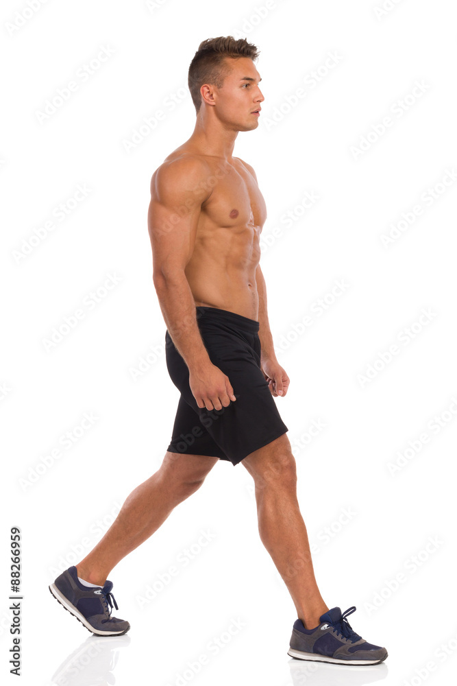 Preparation To Split Squat. Side View Preparation To Split Squat. Side View