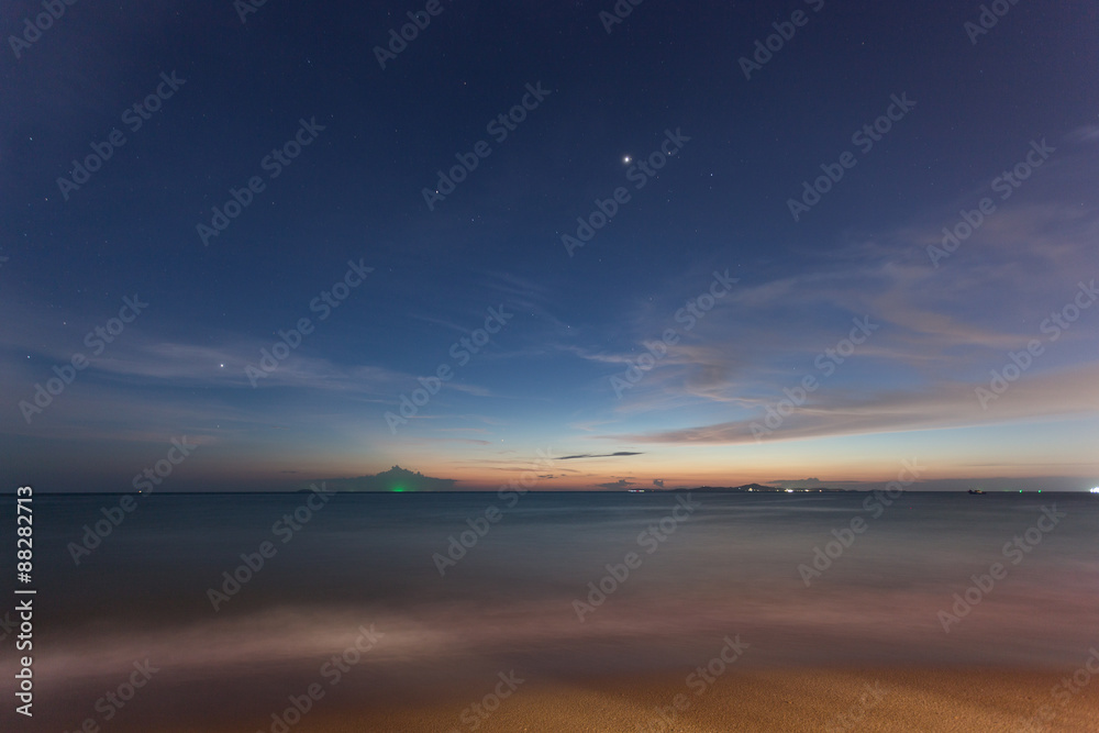 Fototapeta premium Amazing evening time with sea