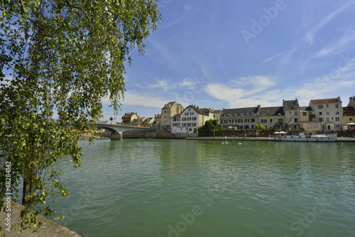 Lagny-sur-Marne (77400) sur les quais, département de Seine-et-Marne en région Île-de-France, France photo