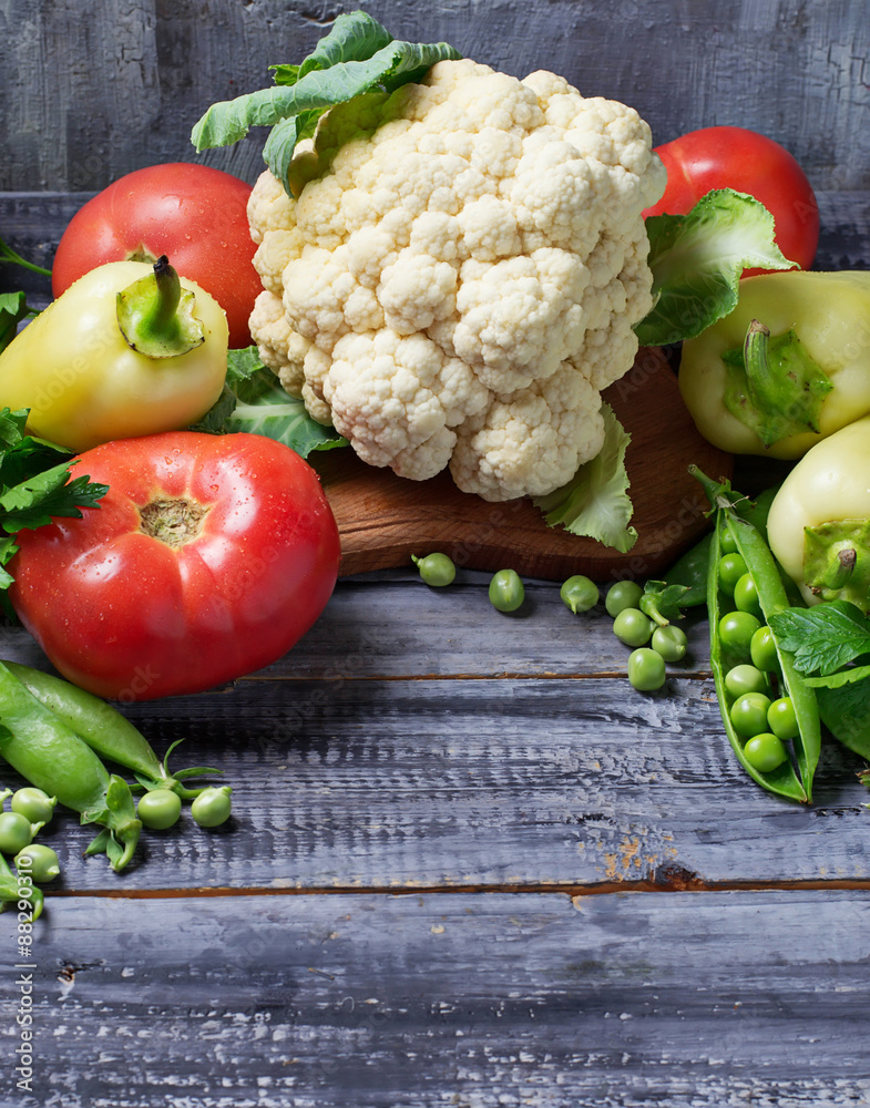 Fresh vegetable - cauliflower, tomatoes, peas, peppers, parsley Fresh vegetable - cauliflower, tomatoes, peas, peppers, parsley