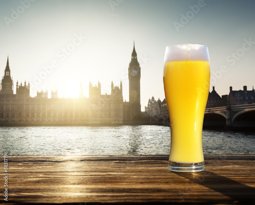 Canvas Print fresh  unfiltered beer and Westminster, London, UK