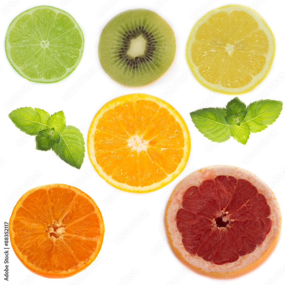 Fototapeta premium citrous and kiwi isolated