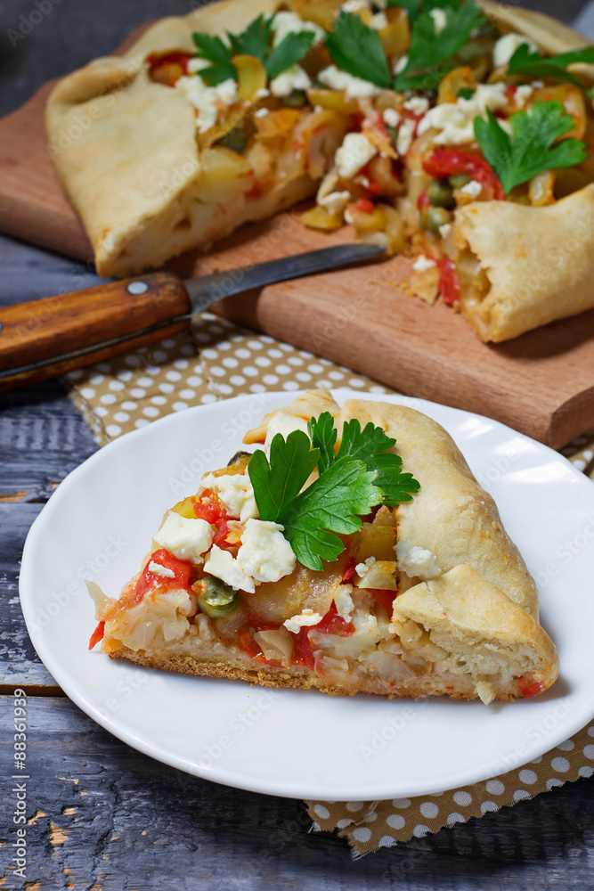 Galette with cauliflower, pepper and feta