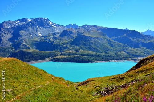 le lac du mont cenis, vallée de la maurienne, 
