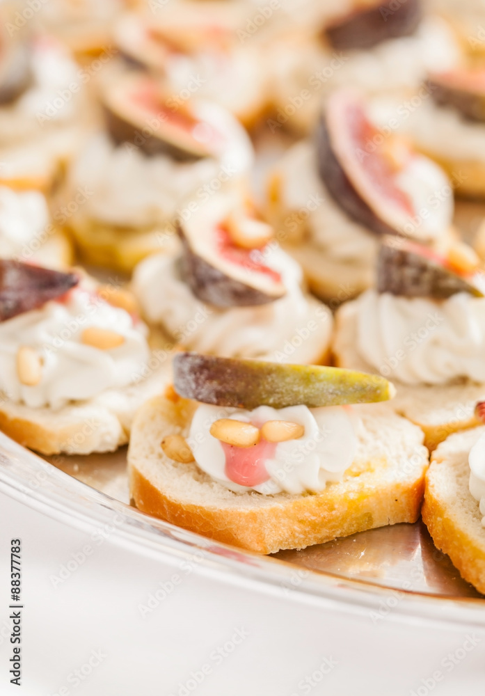 canape with cream cheese and fig