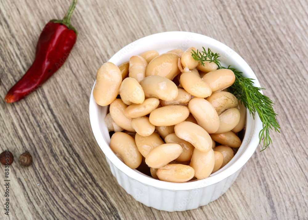 White canned beans White canned beans