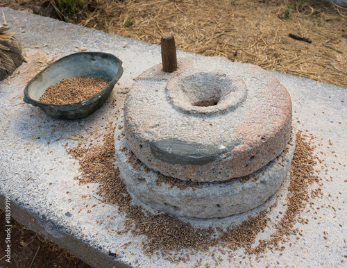 Obraz na plátne Ancient grain grinding millstones
