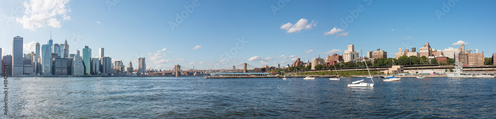 Panoramic View Manhattan Manhattan Bridge, Brooklyn Bridge and  Skylines 