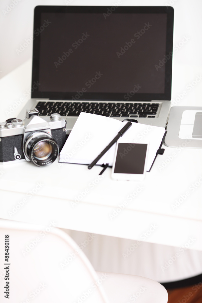 Notebook, Smartphone & Kamera Notebook, Smartphone & Kamera