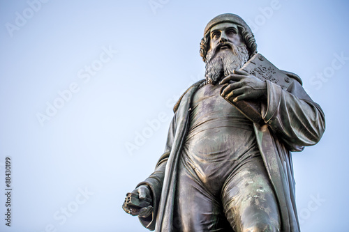 Denkmal von Johannes-Gutenberg, dem Erfinder des Buchdrucks