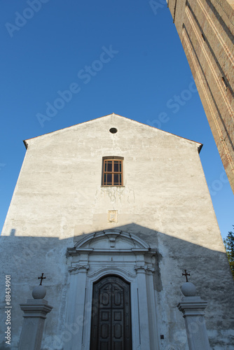 Vicoli e chiesa di san vito al tagliamento © ief6599