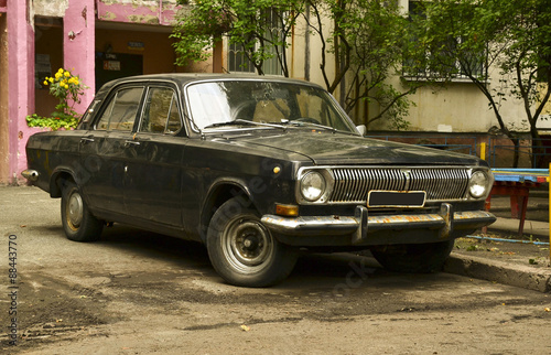 Картината върху платно Soviet car Volga GAZ-24