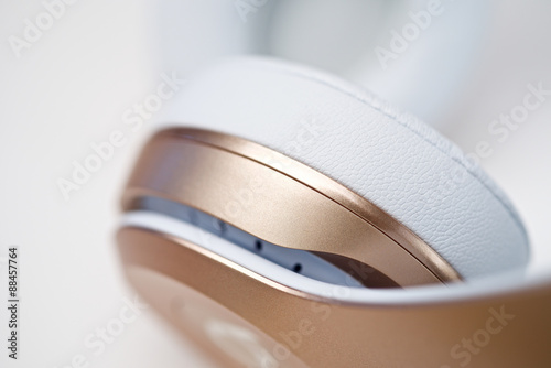 Wireless headphone design detail photo