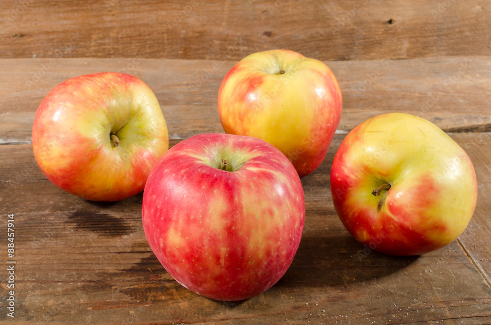 Tasty apples Tasty apples