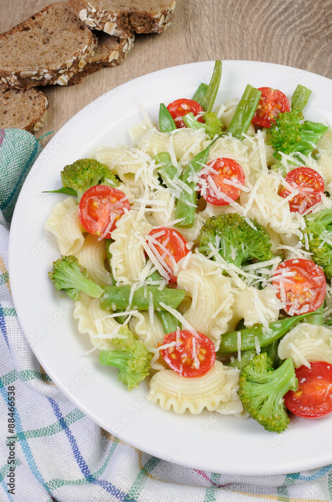 Pasta with vegetables and Parmesan Pasta with vegetables and Parmesan