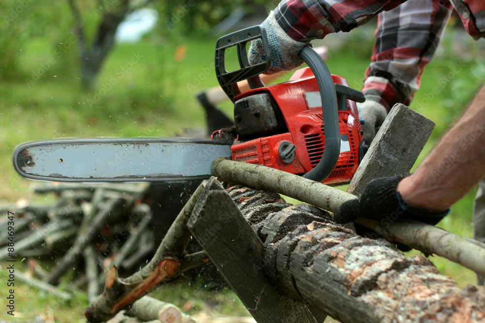 chop wood Chainsaw