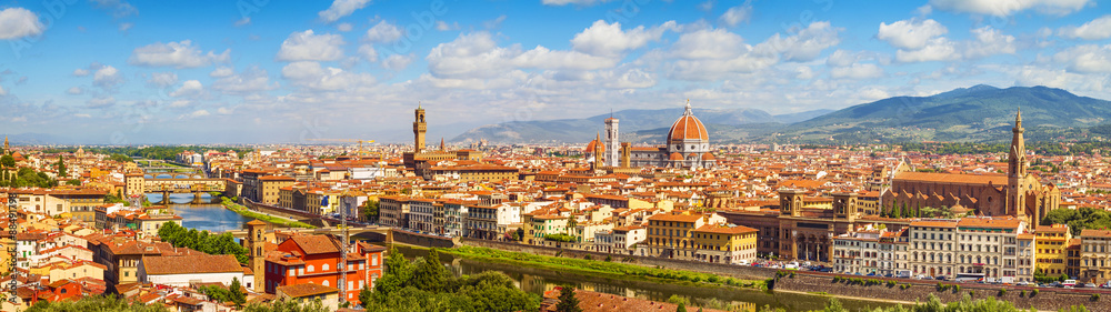 Fototapeta premium Panorama Florencji Ponte Vecchio, Palazzo Vecchio, Katedra Santa Maria Del Fiore i Bazylika Santa Croce z Piazzale Michelangelo (Toskania, Włochy)