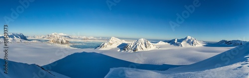 Photo Arctic spring in south Spitsbergen