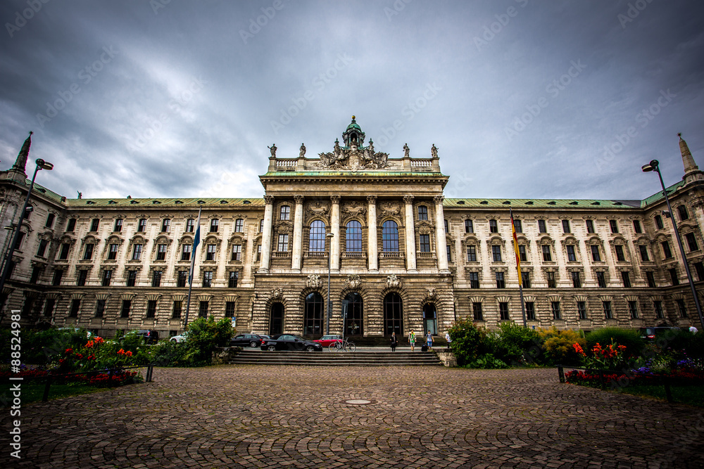 Fototapeta premium Justizpalast in München