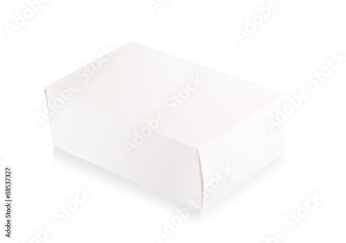 Blank box on white background © kaiskynet
