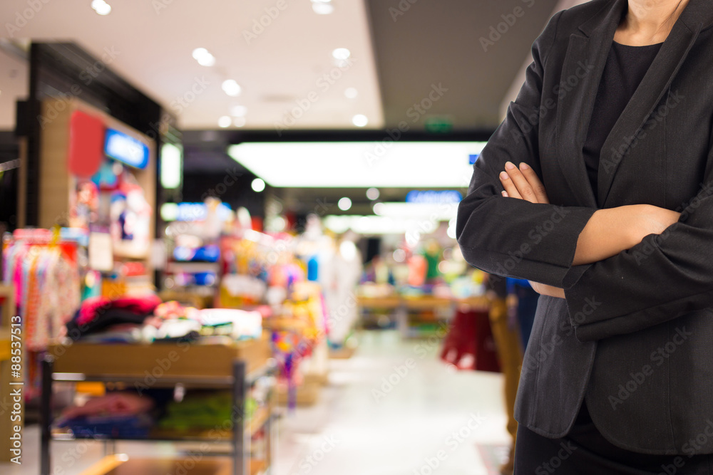 Businesswoman in the shopping mall.