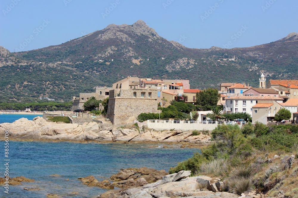 Algajola et sa citadelle en Balagne ( Hte-Corse )