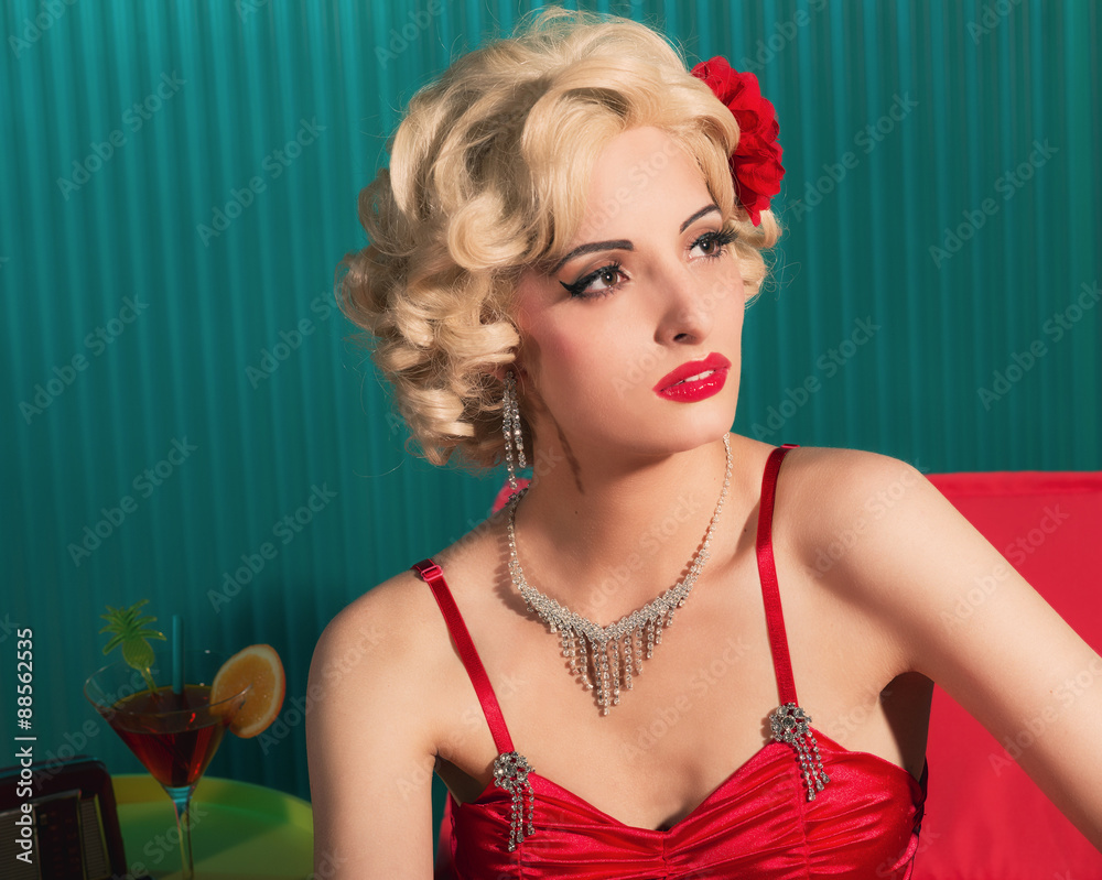 Naklejka premium Close up Thoughtful Elegant Woman in Red Fashion