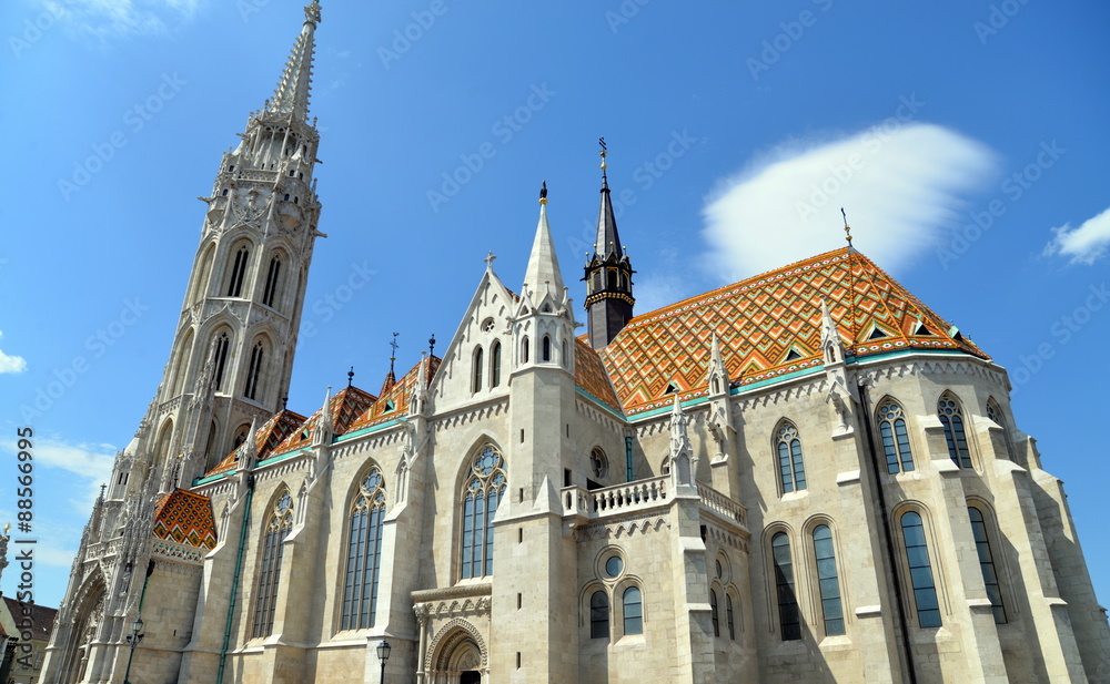 Fototapeta premium IGLESIA DE SAN MATIAS EN BUDAPEST