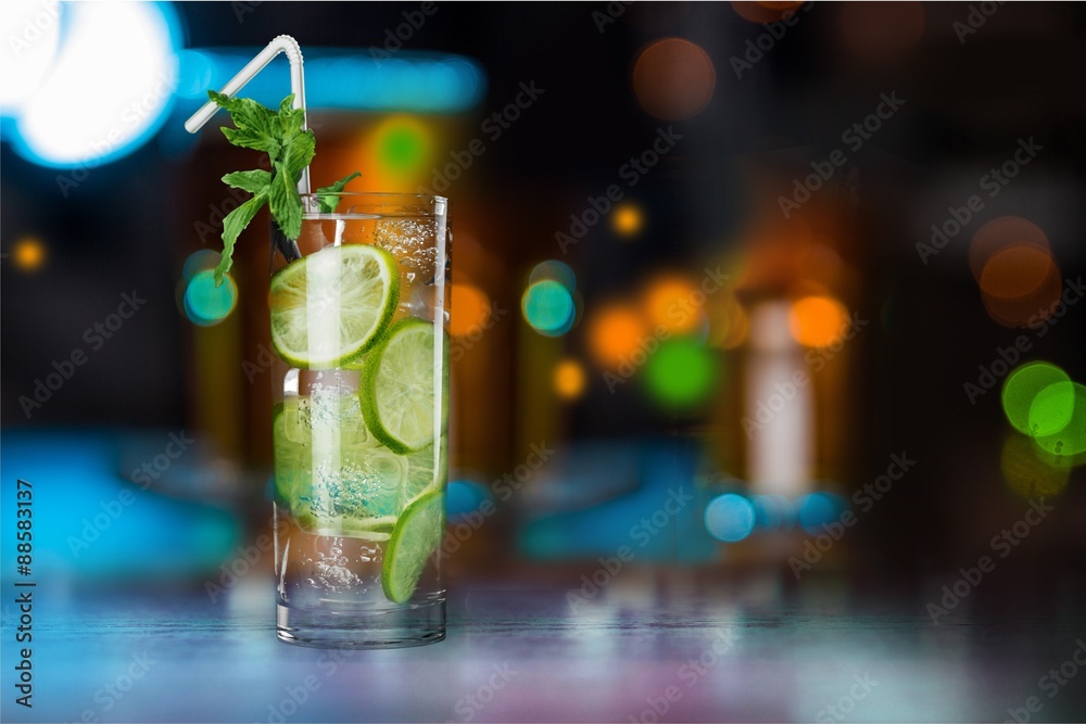 Ice, water, tea.