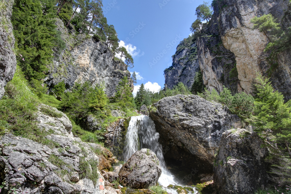 Ciastlins Waterfall, val de Ciastlins, Dolomites, Sudtirol