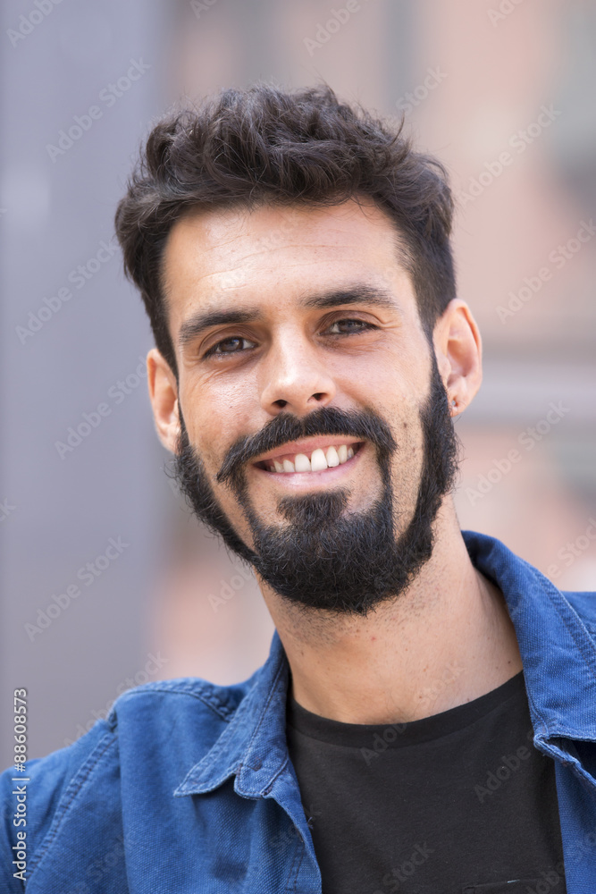 Obraz premium Young man with beard