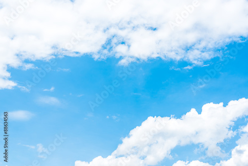 Fototapeta Naklejka Na Ścianę i Meble -  The blue sky