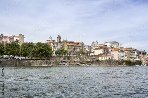 Panoramic view of old downtown, Porto cityscape © Carlos Neto