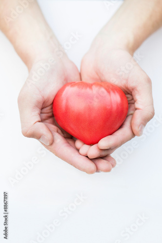 Fototapeta Naklejka Na Ścianę i Meble -  Tomato heart