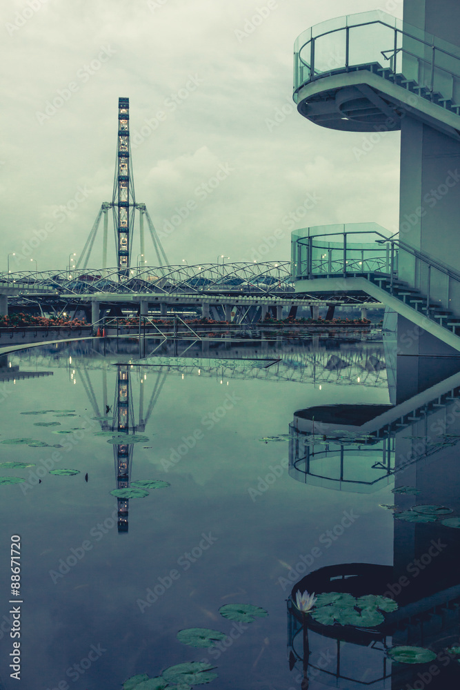 Singapore Flyer - the Largest Ferris Wheel in the World. Singapore Flyer - the Largest Ferris Wheel in the World.