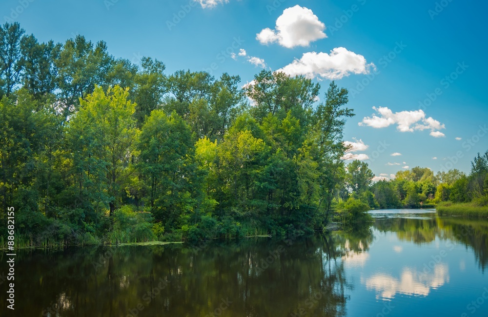 Sunny day on the quiet river Sunny day on the quiet river