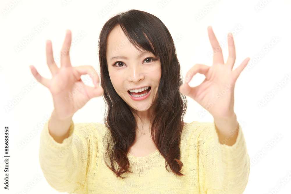 満足している女性 満足している女性