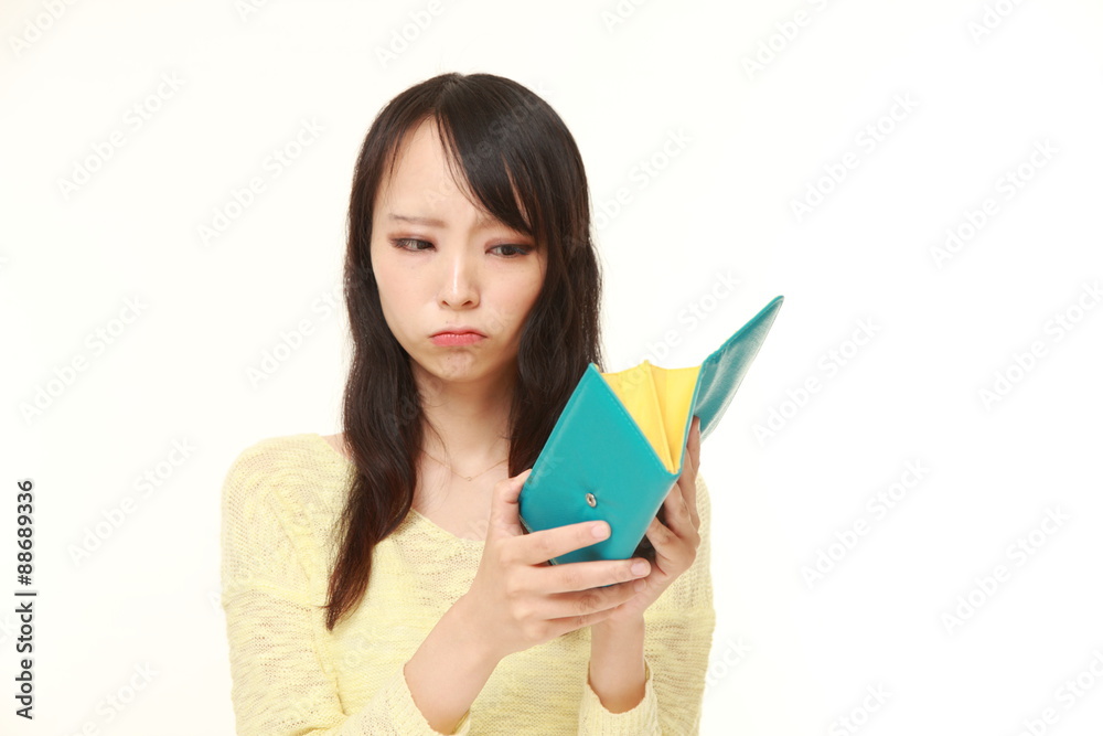 お金がない女性 お金がない女性